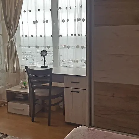 Апартамент Костов *